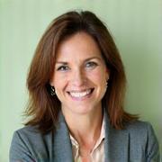 Portrait of Jennifer Thompson, Registered Dietitian specializing in midlife nutrition.